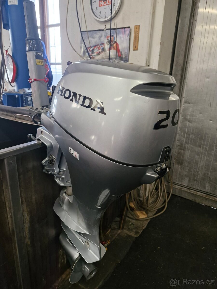 závěsný motor HONDA BF20D - 6