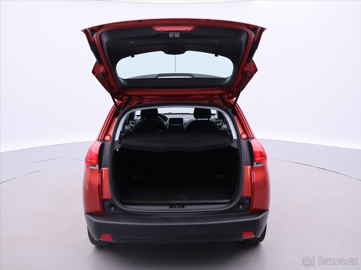 Peugeot 2008 1,2 PureTech 60kW CZ Tempo (2016) - 6