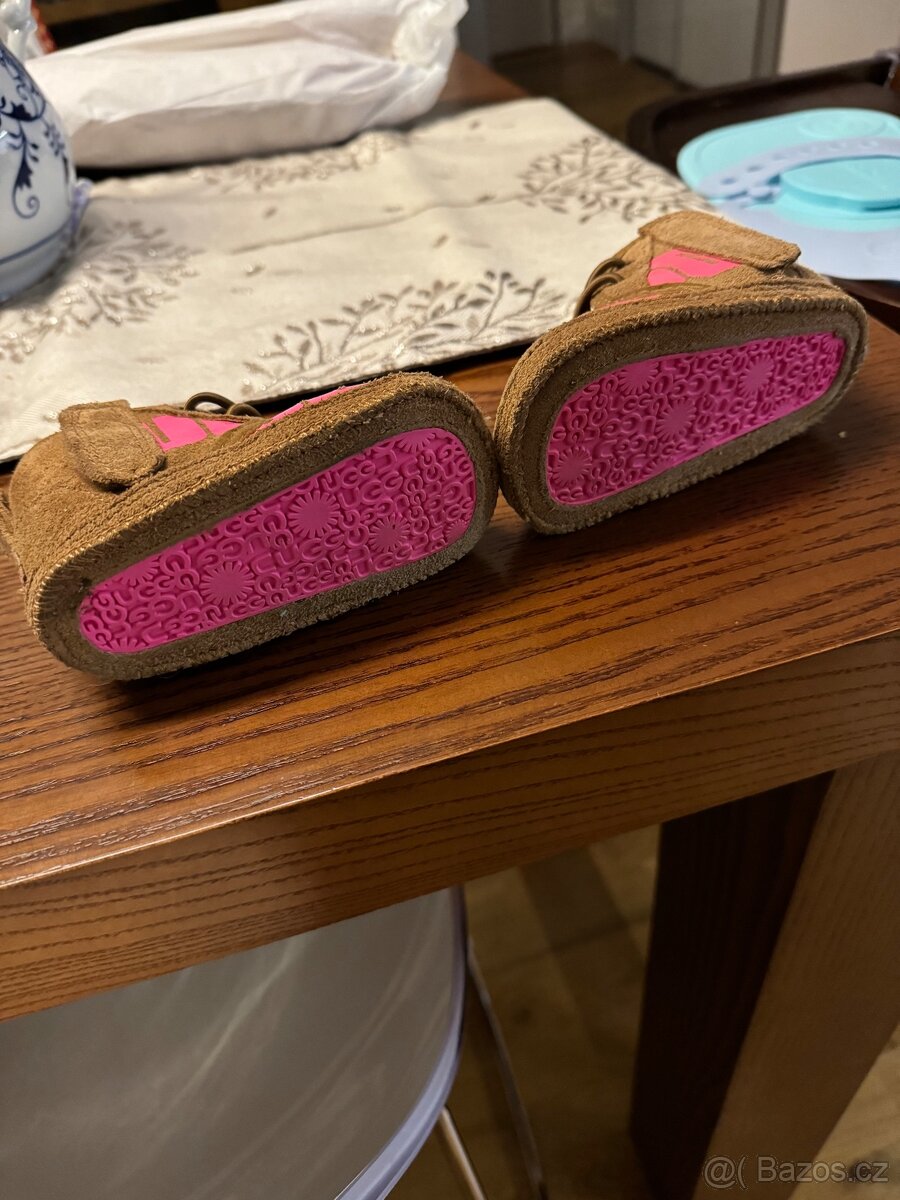 UGG boty číslo 18 - 6