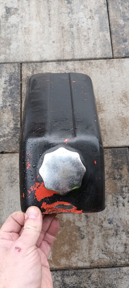 Babetta 210 - pěkná nádrž komplet červená - 6