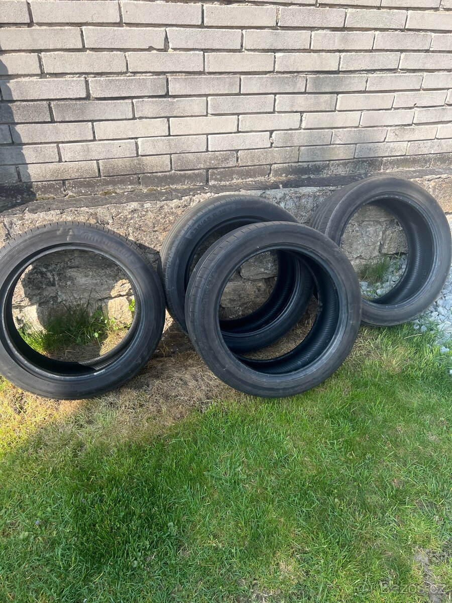 235/45R18 - 6