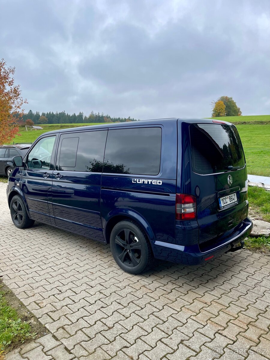 Volkswagen T5 Multivan UNITED 2.5 TDI 174k sedmimístný - 6