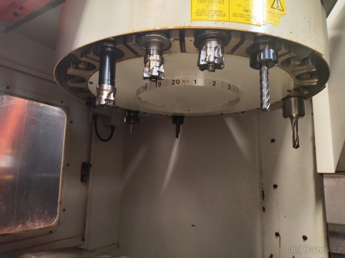 Obráběcí centrum (vertikální) INTOS VOC 1000 - 6