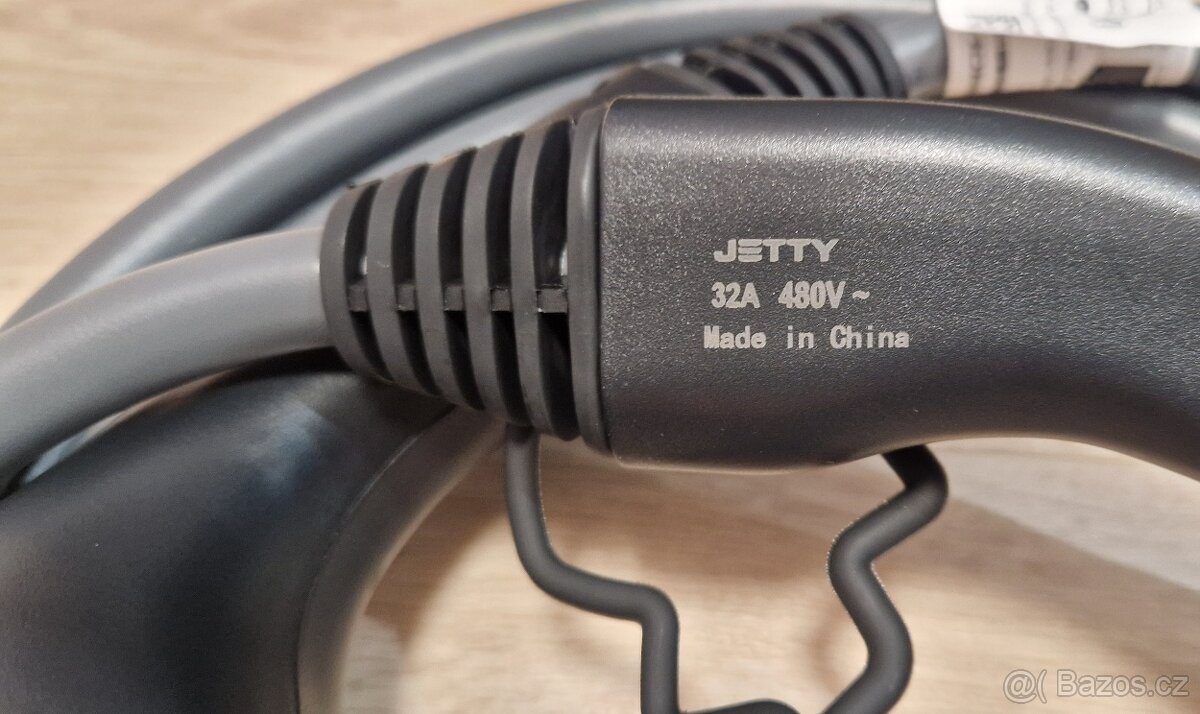 NABÍJECÍ KABEL Elektromobilů 22 kW - 6