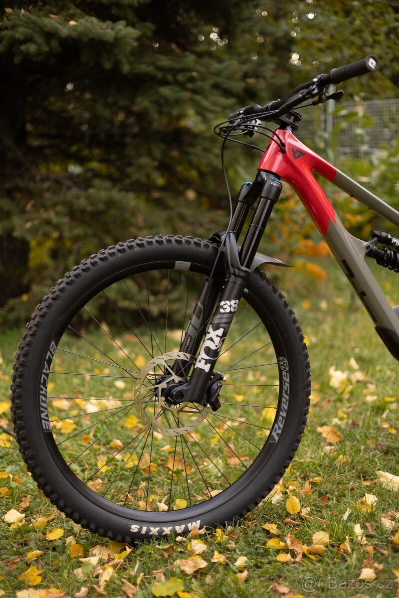 YT Capra CF Uncaged 10 MX - 6