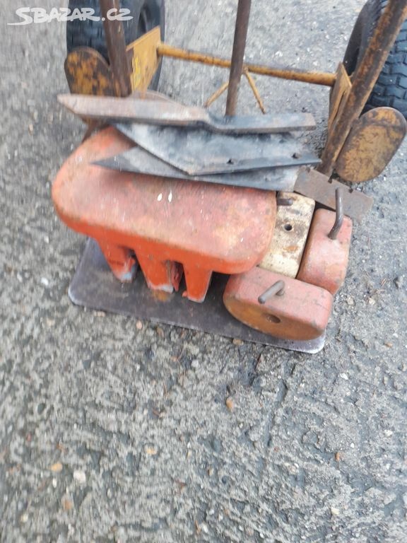 Prodám veškerá závaží k malotraktorům tera vari možno se záv - 6