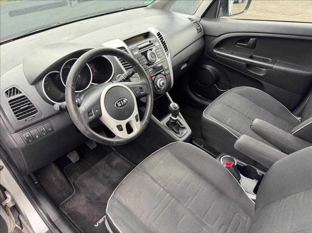Kia Venga 1,6 (2013) - 6
