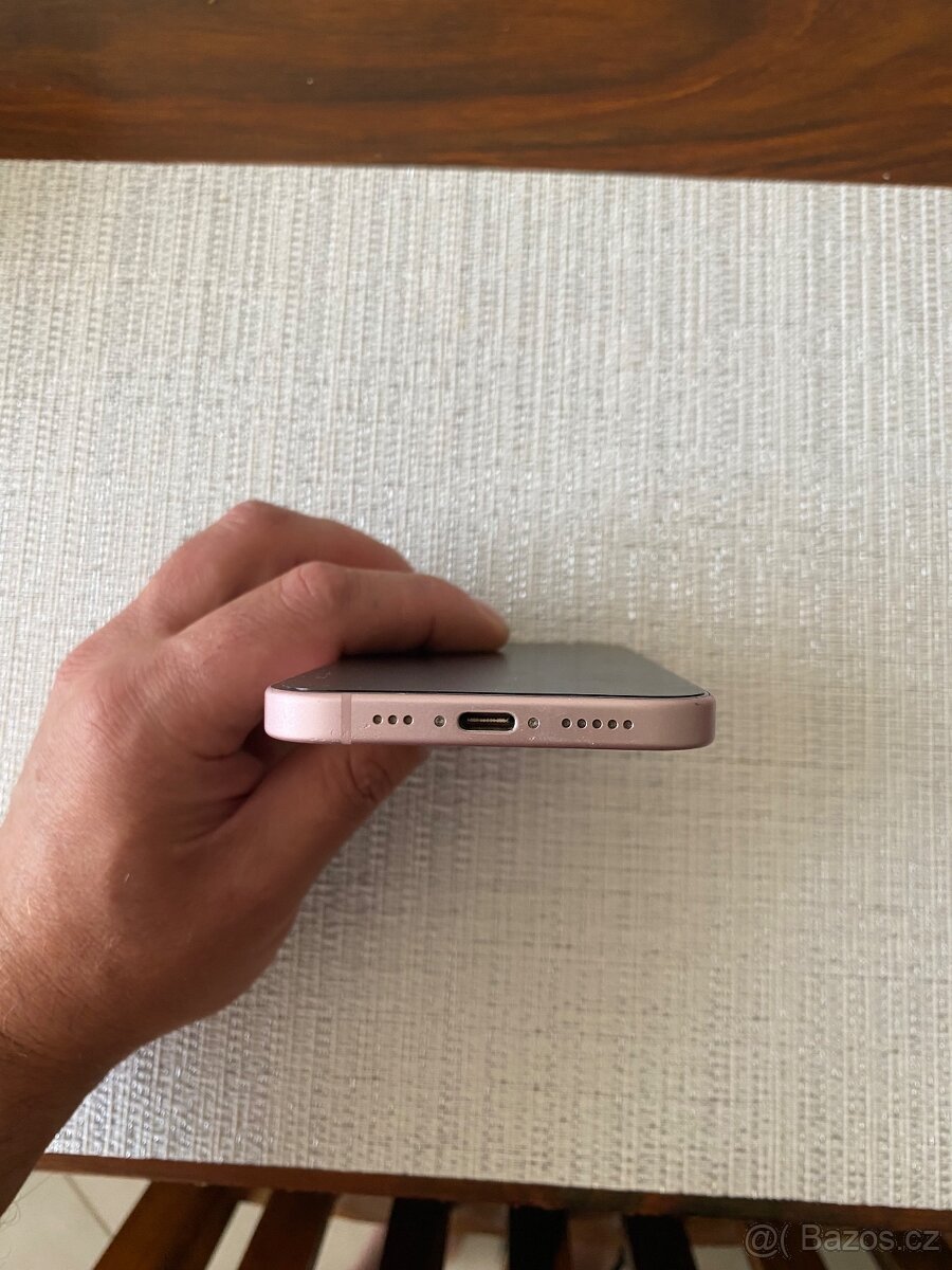 IPhone 15 128Gb růžový - 6
