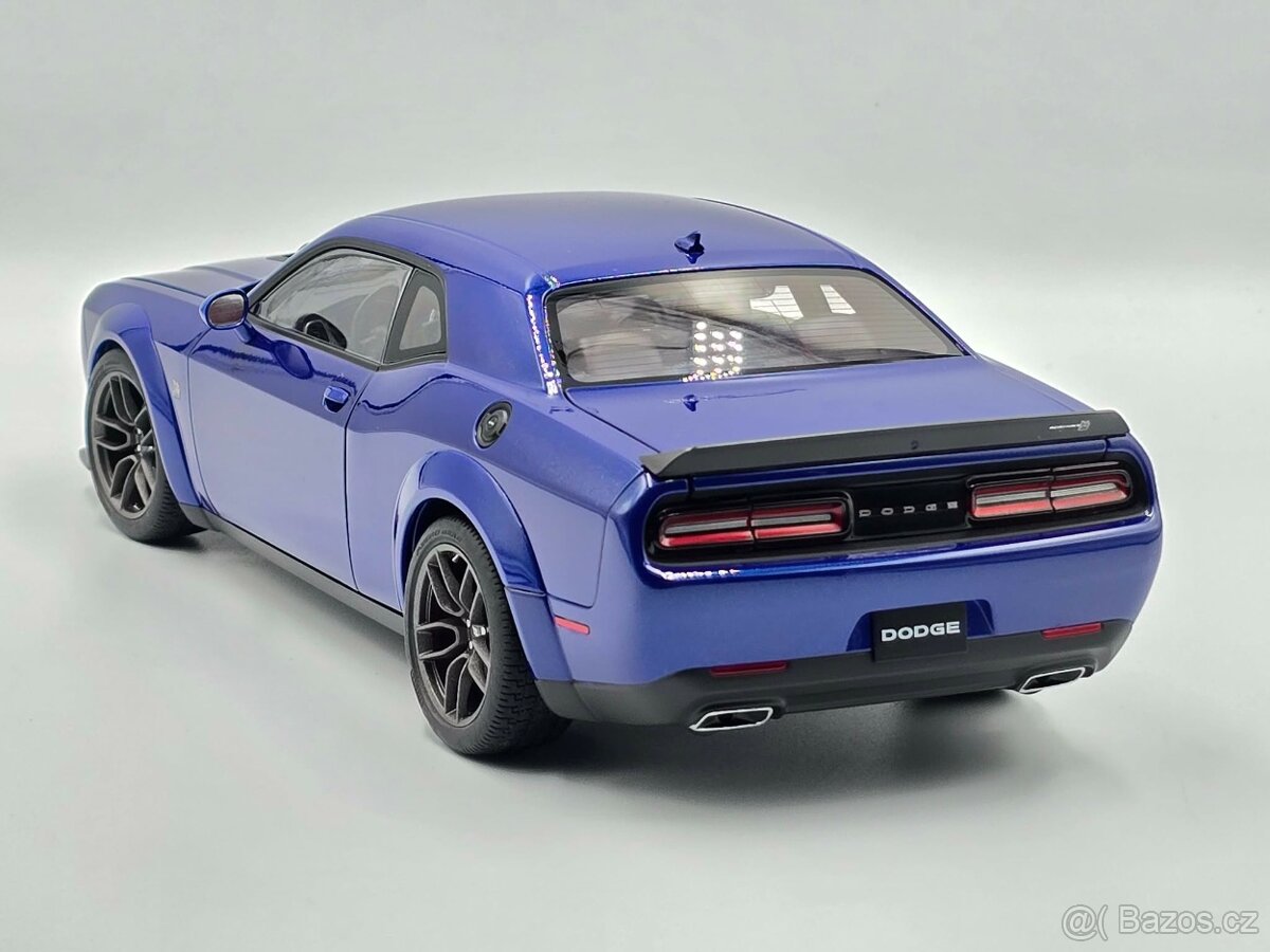 Dodge Challenger 1:18 AUTOart TOP STAV - 6