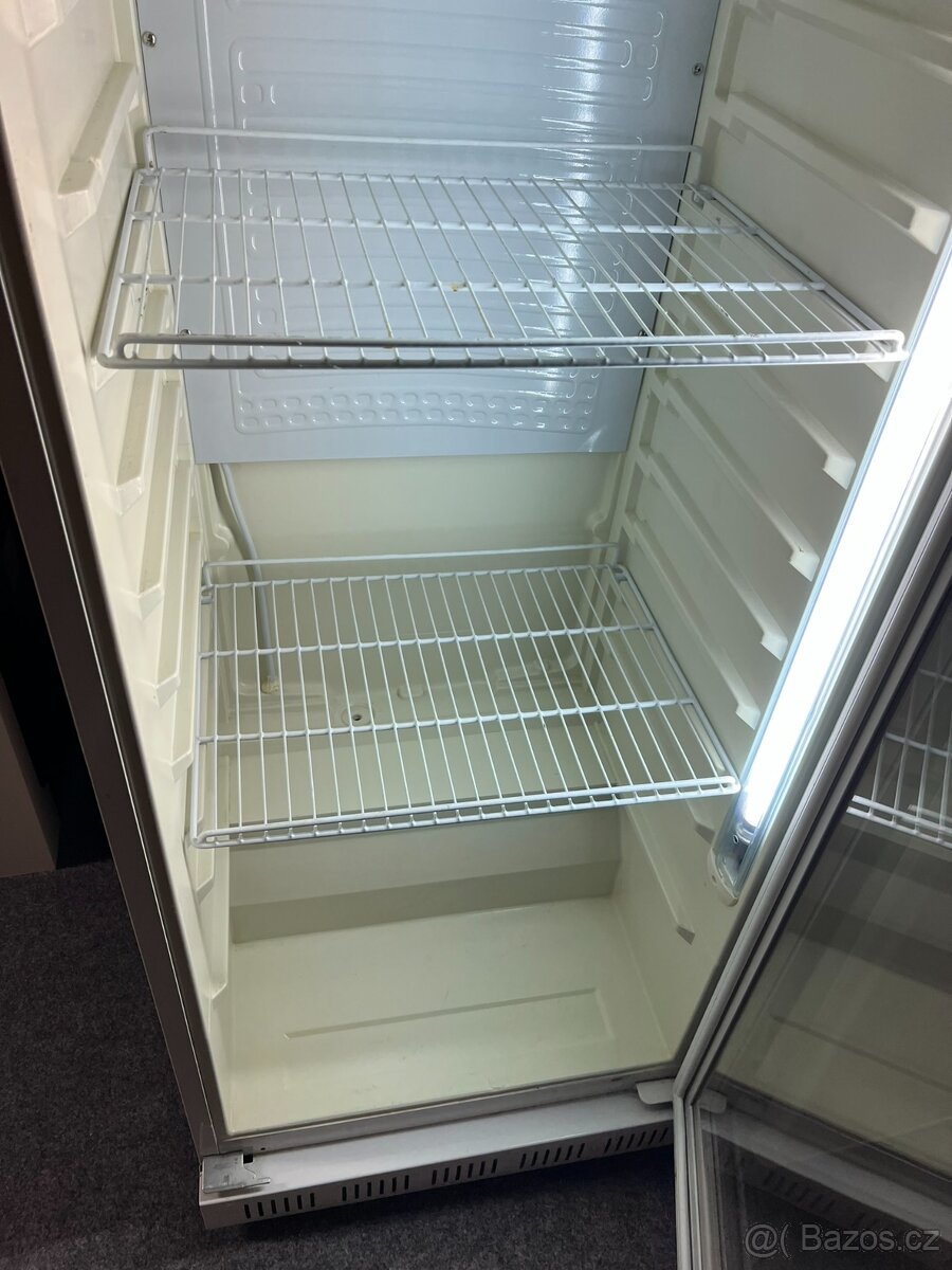 PROSKLENÁ LEDNICE HSC 360 GASTRO,CHLADNIČKA - 6