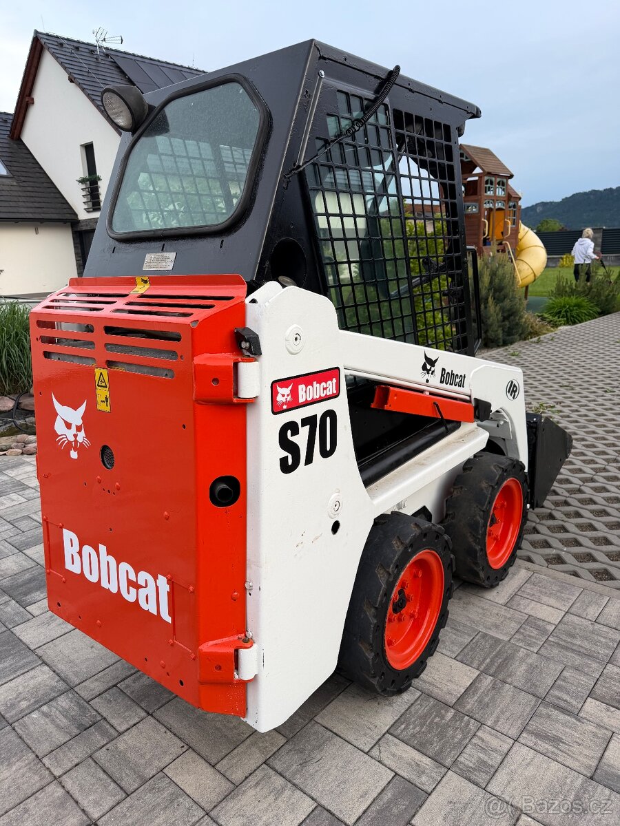 Bobcat S70 smykový nakladač - 6