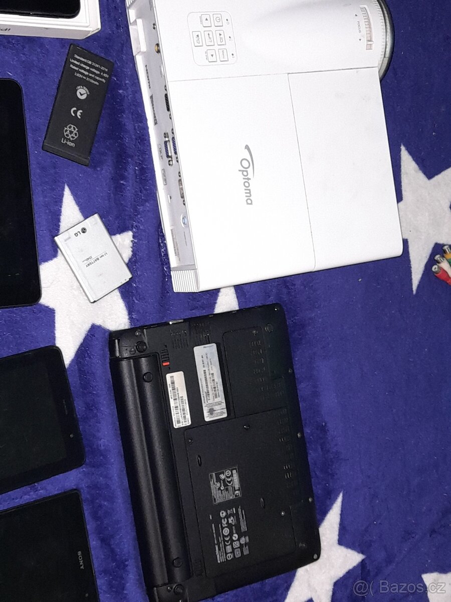 Elektronika telefony počítač tablety - 6