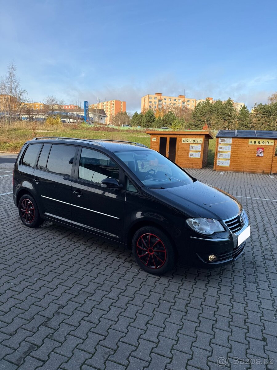 Volkswagen Touran 2.0 TDi FACELIFT MOŽNO NA SPLÁTKY - 6