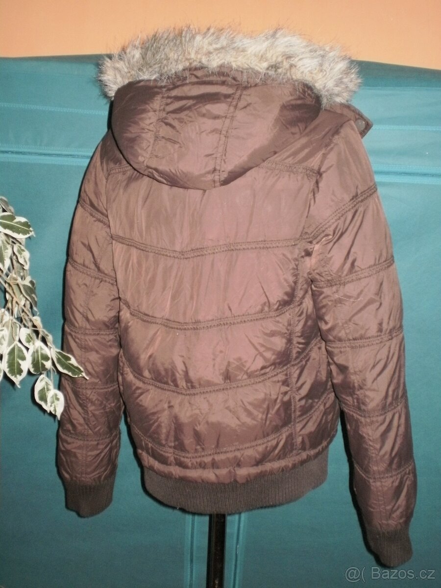 #zimni bunda# s kapucí# s kozesinou#prosivana - 6
