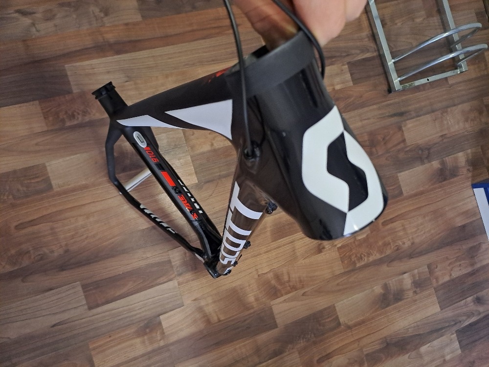 Nový nepoužitý karbonový rám Scott Scale 29er /velikost L,XL - 6