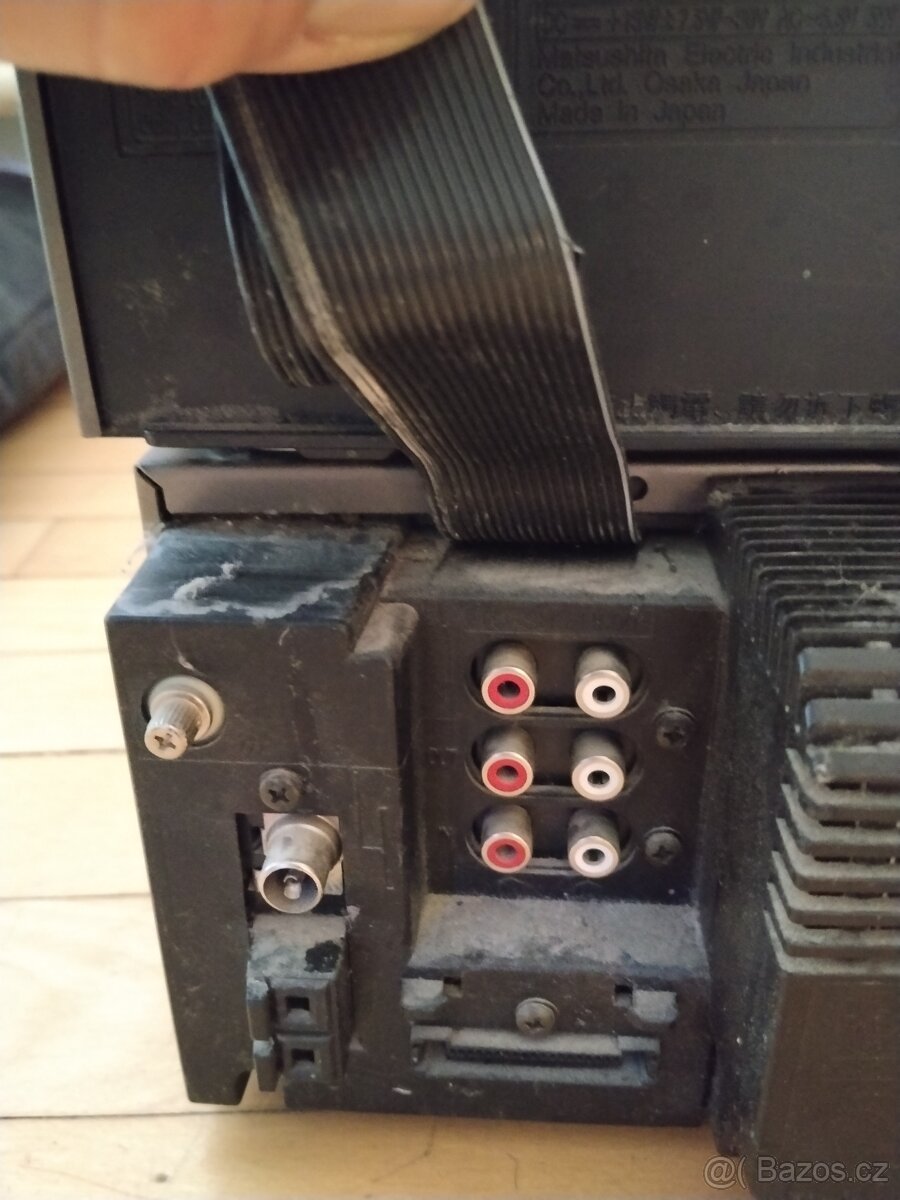 Prodám starší věž technics - 6