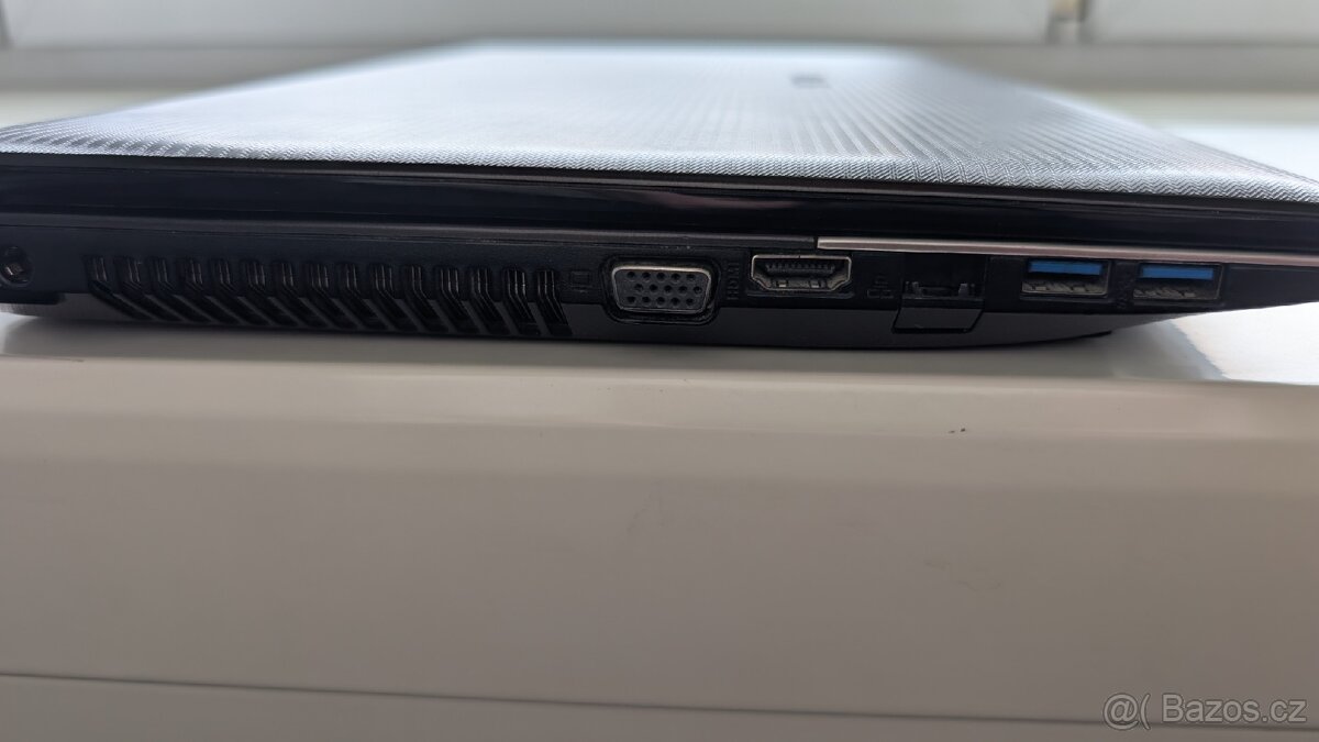 Notebook Asus K55VM 15,6" i5/8GB/256GB/GT630M - 6