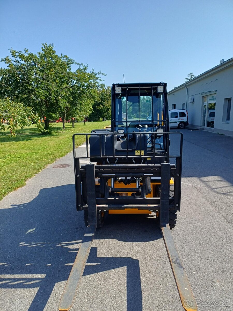 Vysokozdvižný vozík JCB TELETRUK - 6