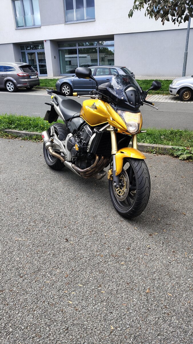 Honda Hornet 600 - 6