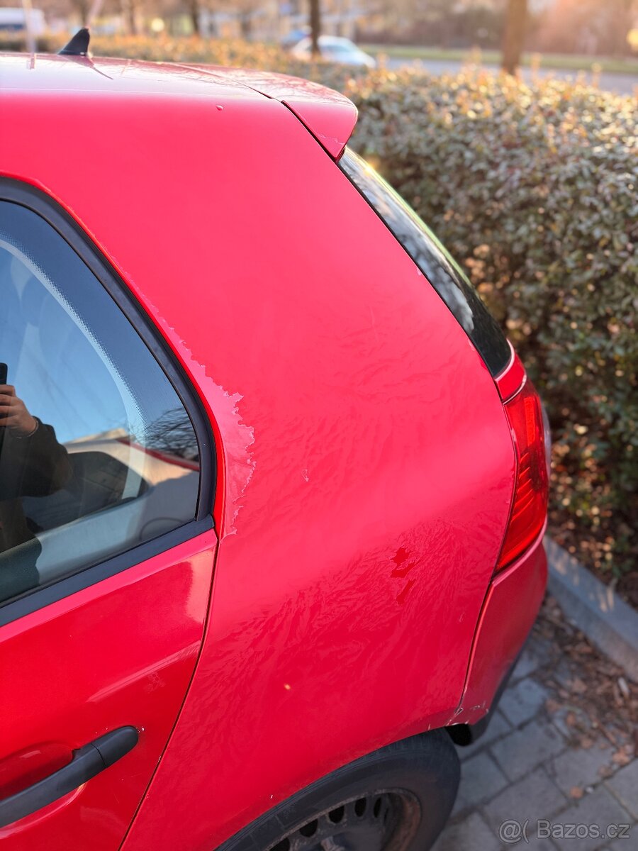 Volkswagen Golf V - 6