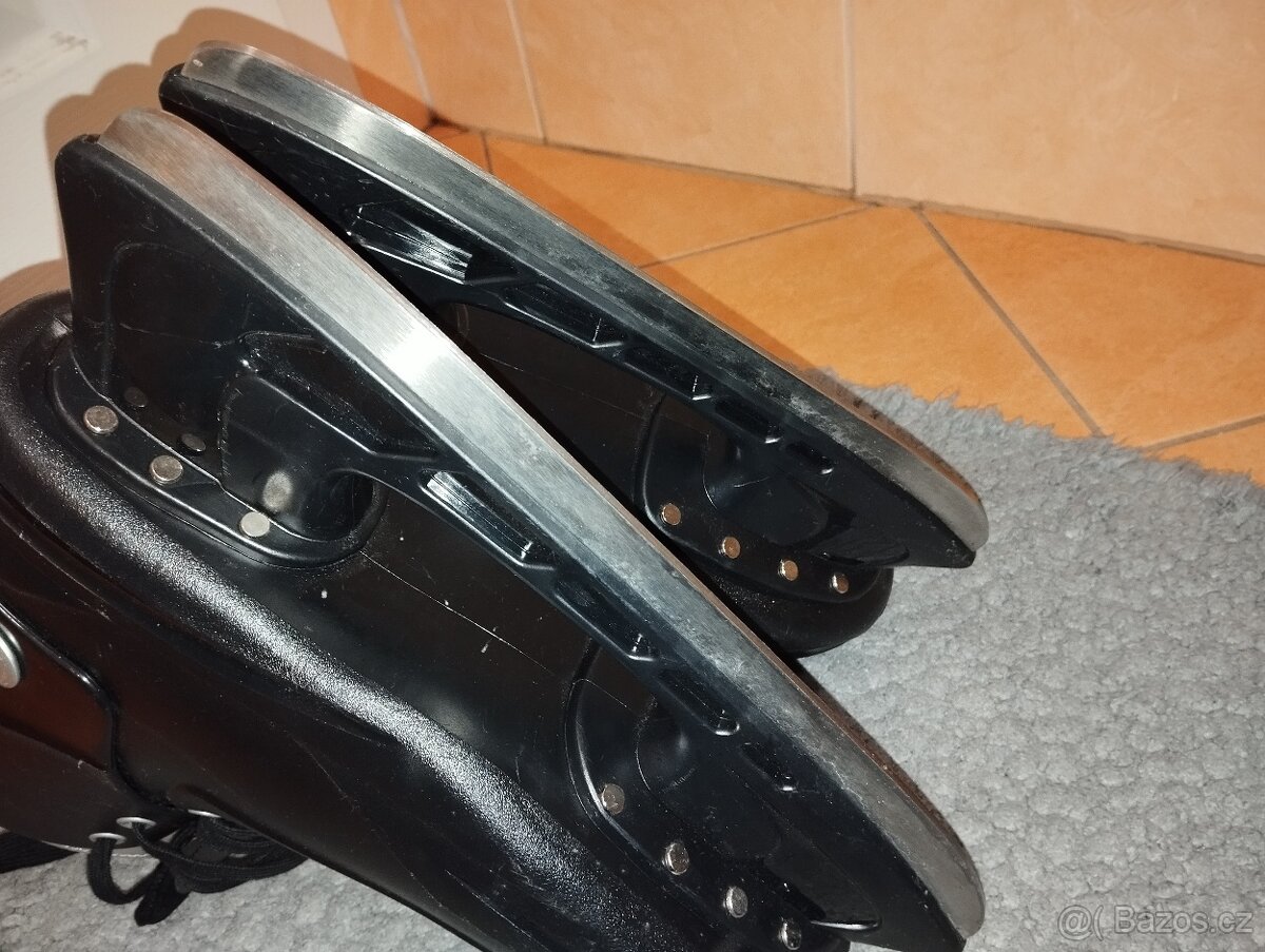 Prodám brusle Oxelo, velikost 42 - 6