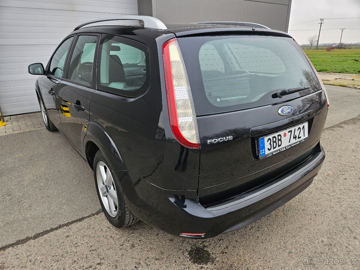 Ford Focus 1.6 74 kW benzín - 6