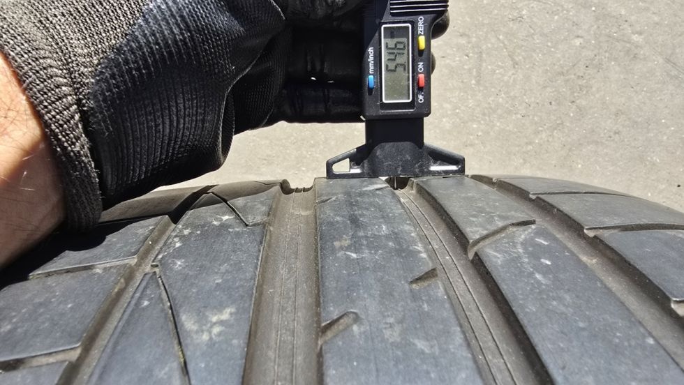 Letní pneu 245/35/19 Hankook - 6