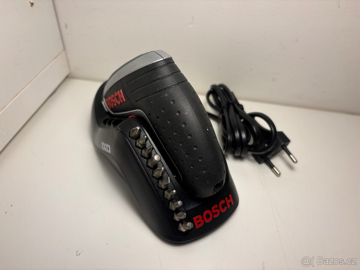 Aku šroubovák Bosch IXO - 6