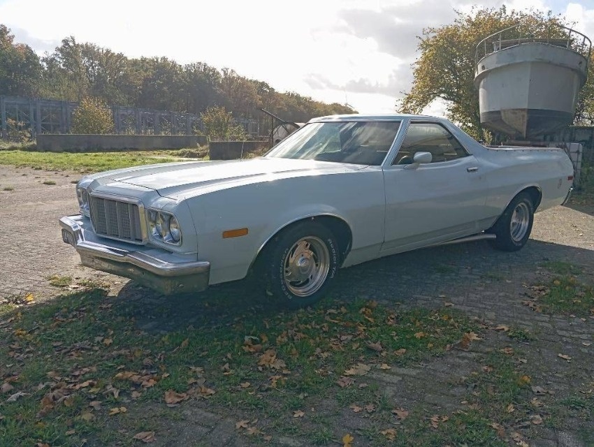 Ford Ranchero z roku 1975 - 6