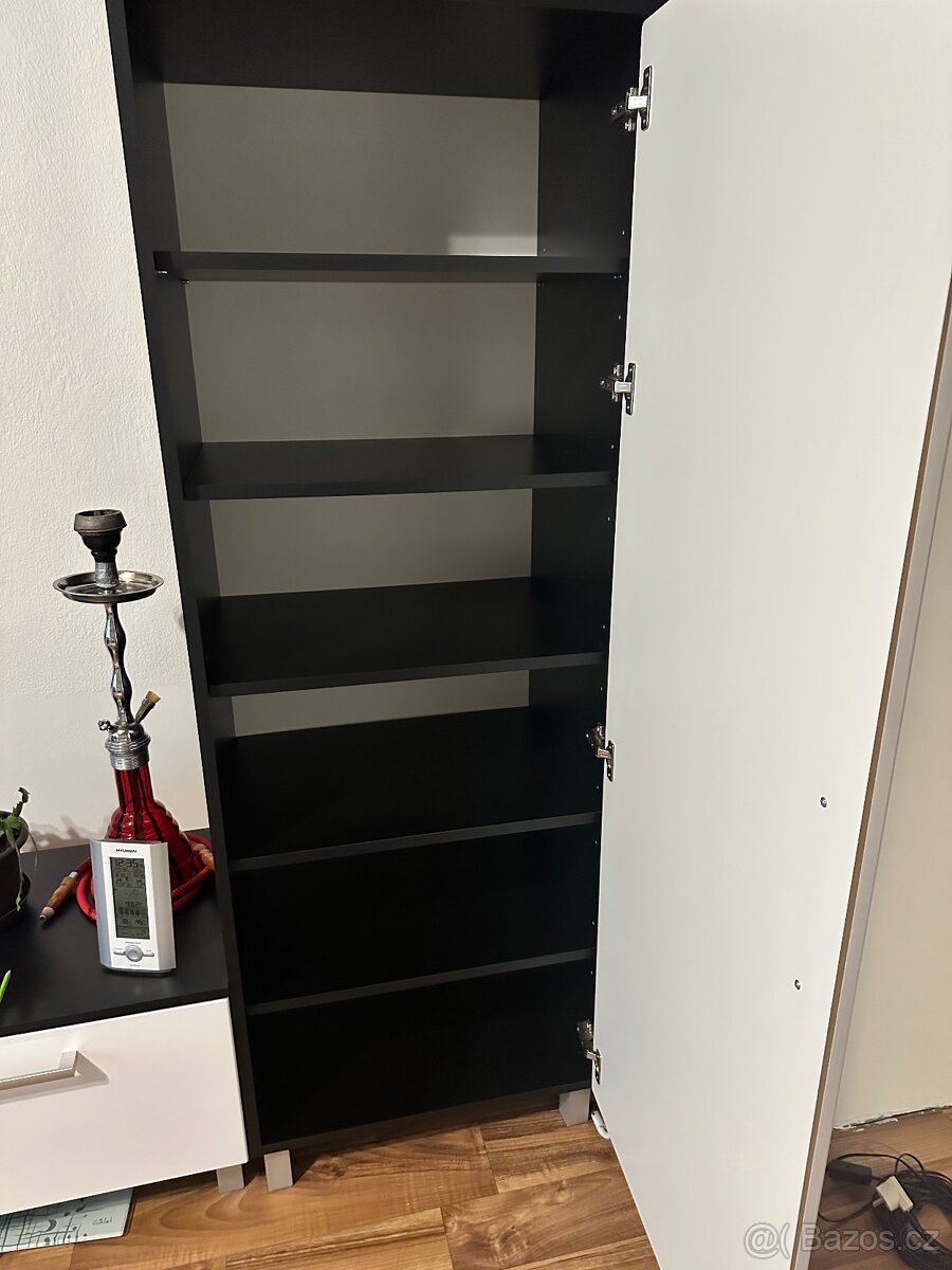 Obývací stěna bila - 6