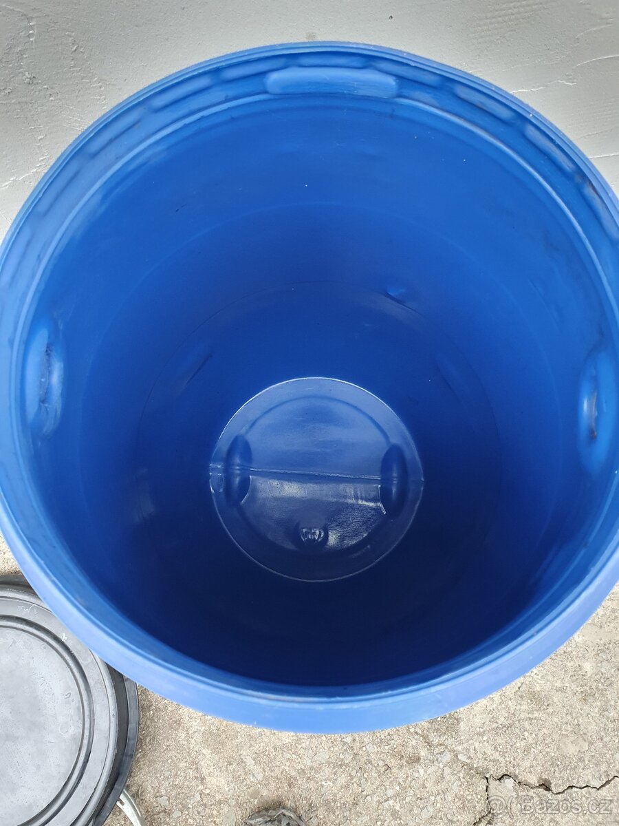 Plastový sud s vikem - 6