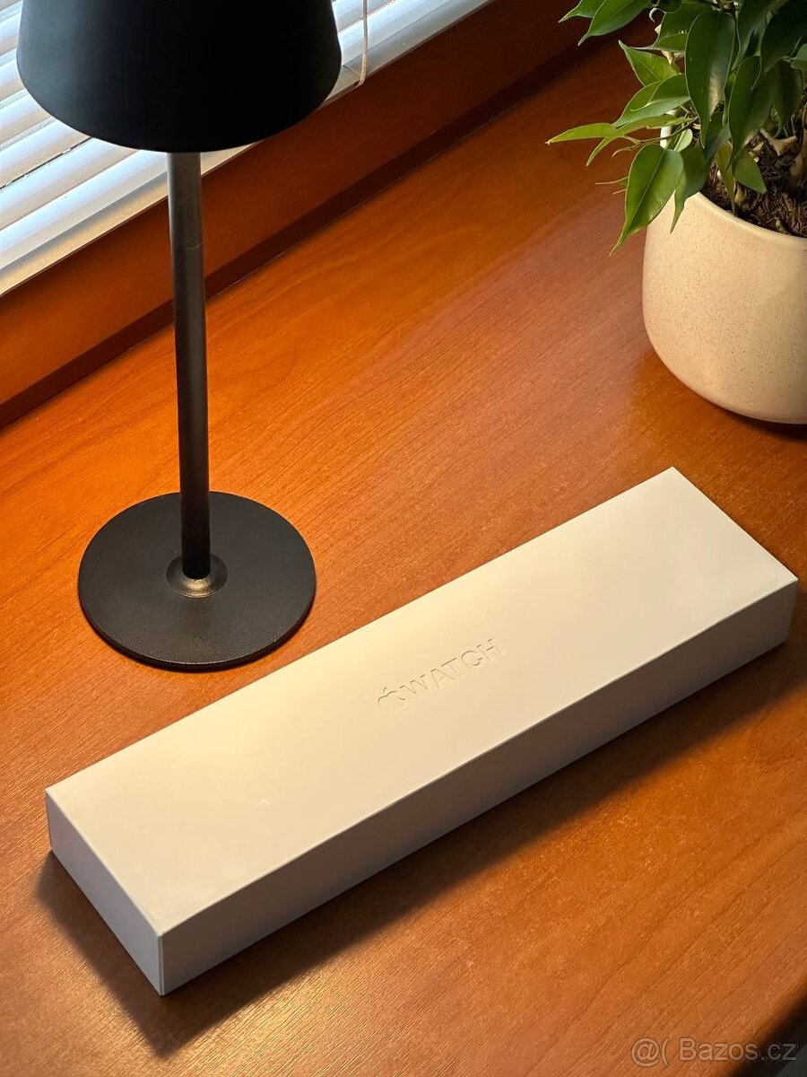 Apple Watch Series 6 – GPS + Cellular, 44mm, Silver - 6