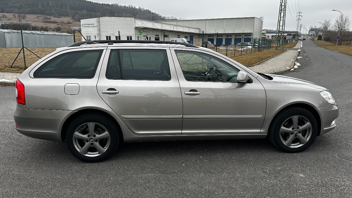 ŠKODA OCTAVIA 2.0 TDI DSG - 6
