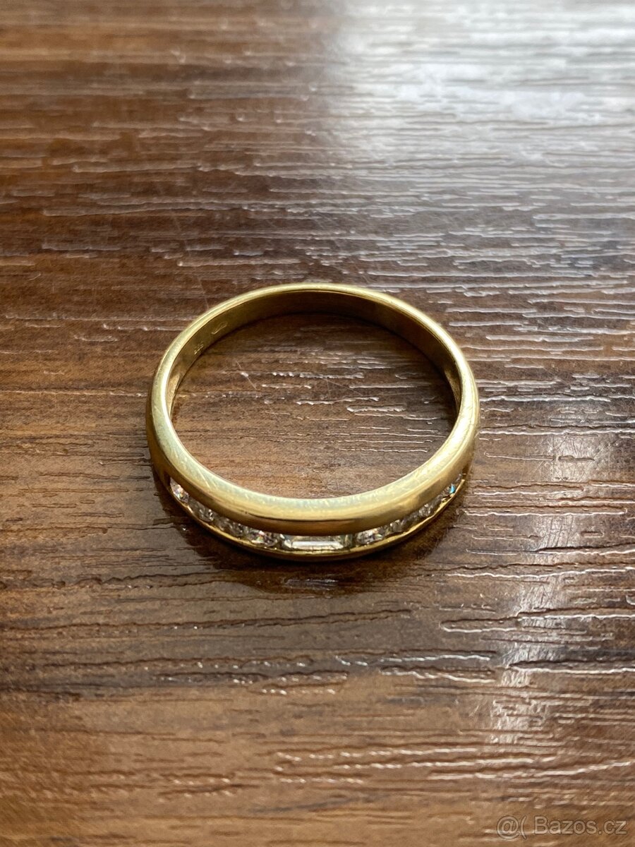 Zlatý dámský prstýnek - 6