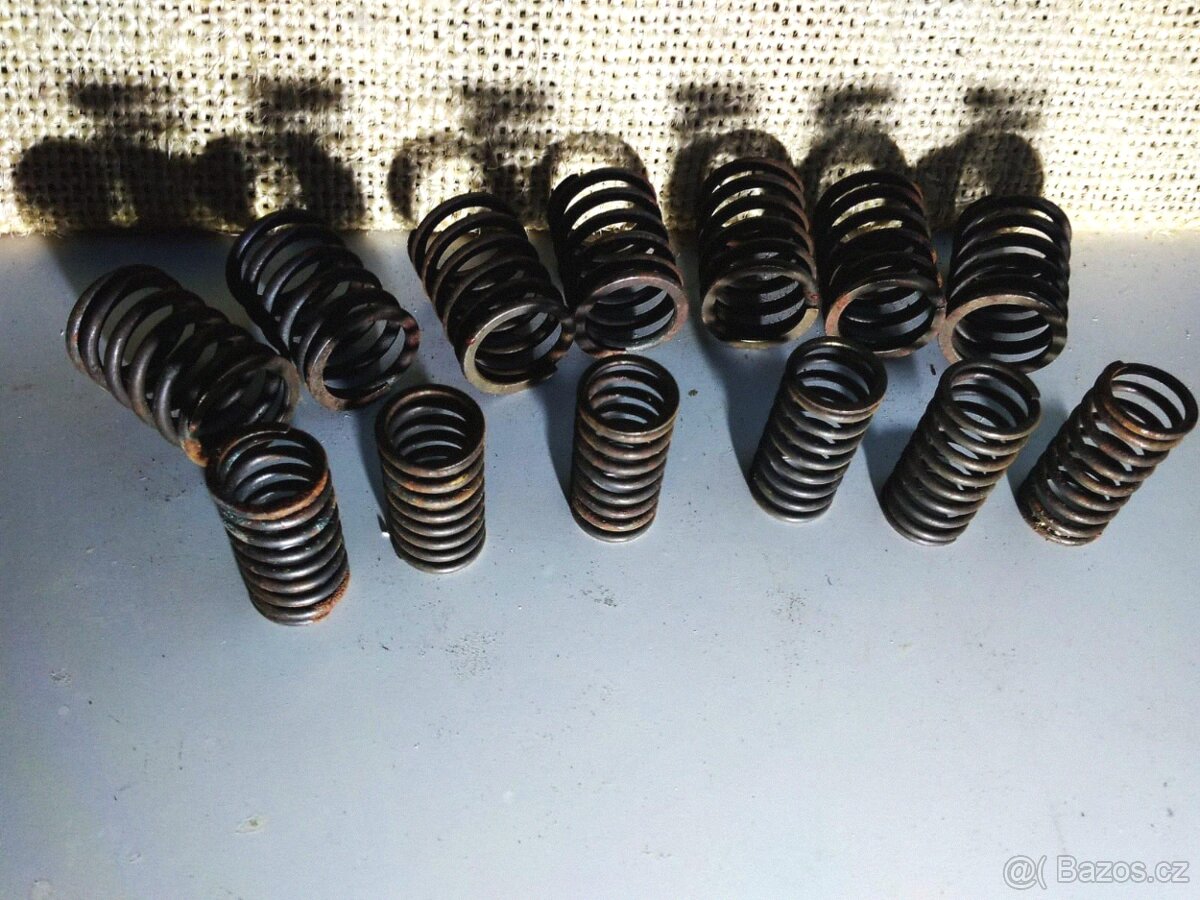 Sada na opravu motoru - Šroub řízení + matka Škoda 1000MB? - 6