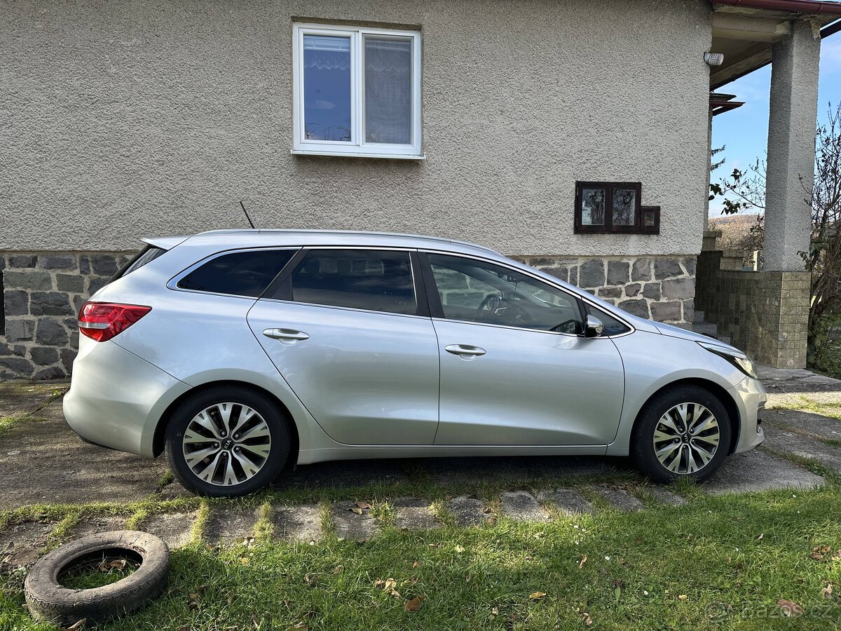 Kia Ceed SW 1.6GDI 99kw nové z ČR - 6