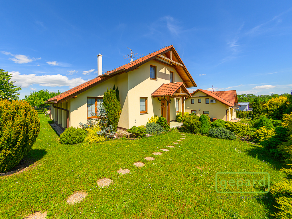 Rodinný dům Římov, se solidní cenou - 6