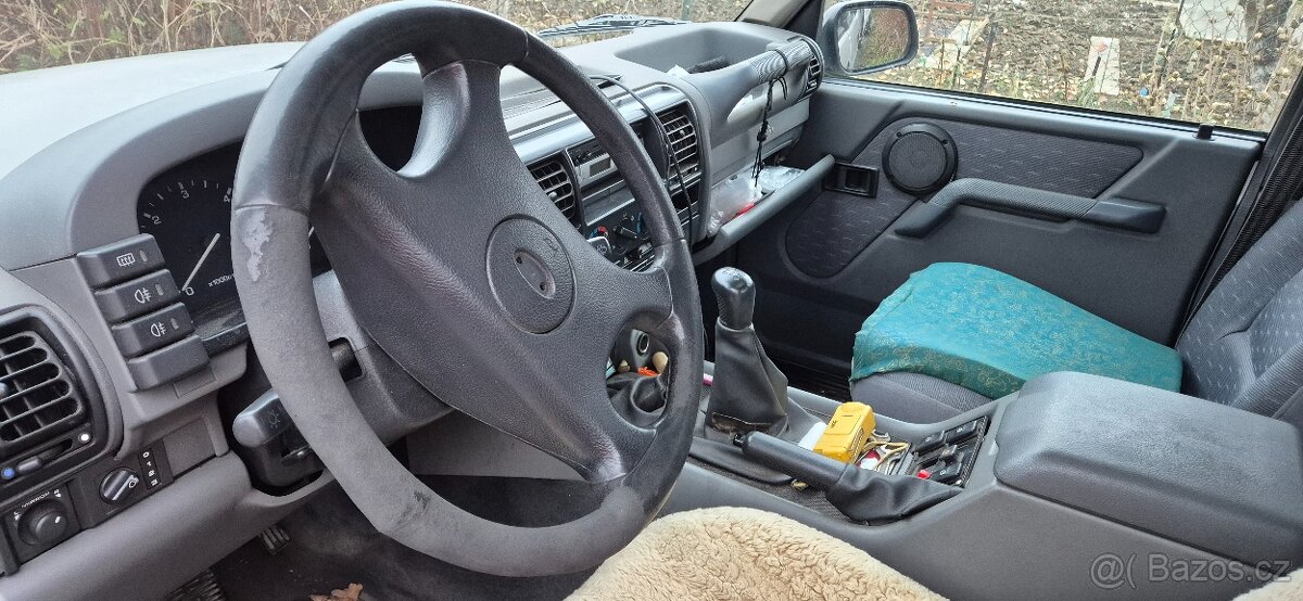 Land Rover Discovery r.v.1996 - 6