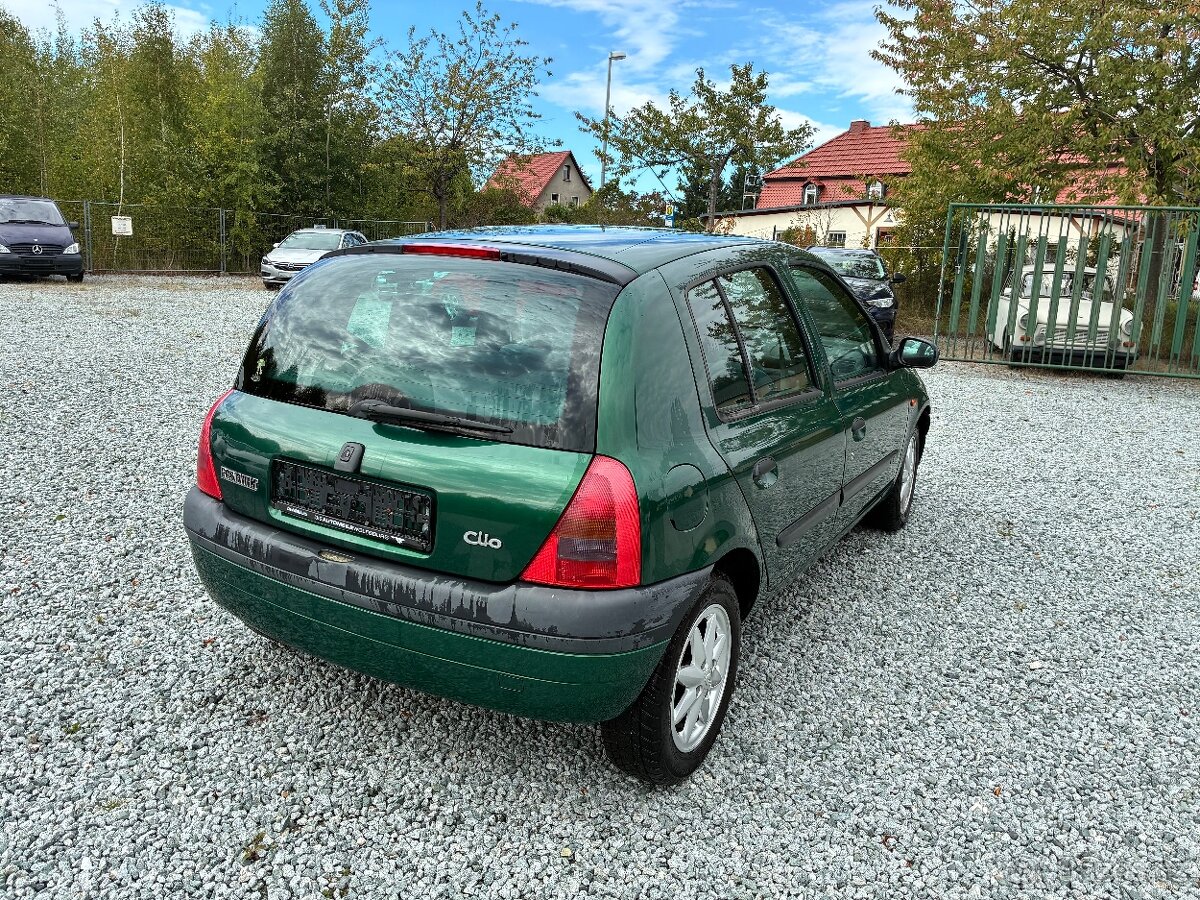 Renault Clio 1,6i 16v Automat - 6
