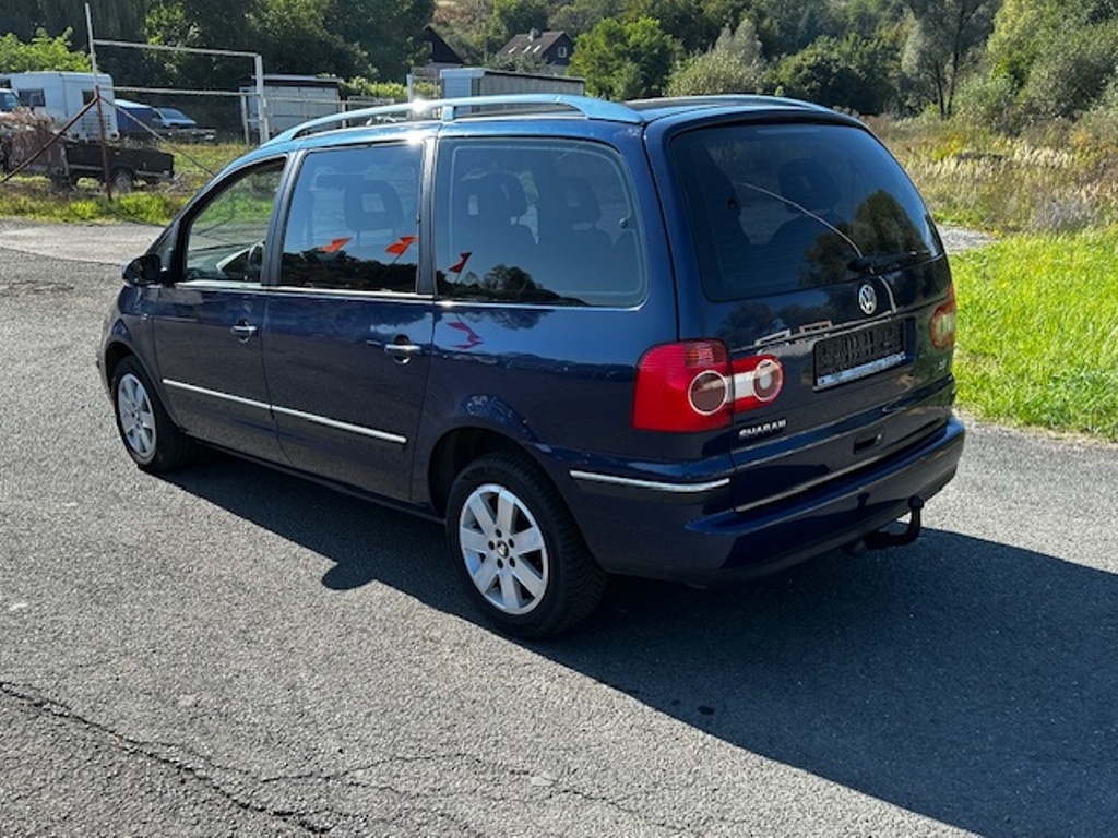 VW Sharan 2.0i, r.2005, 7-míst, STK, klima - 6