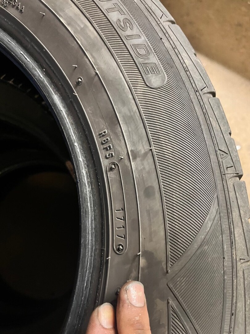 225/65 R17 102V letní pneu DOT 2017 - 6