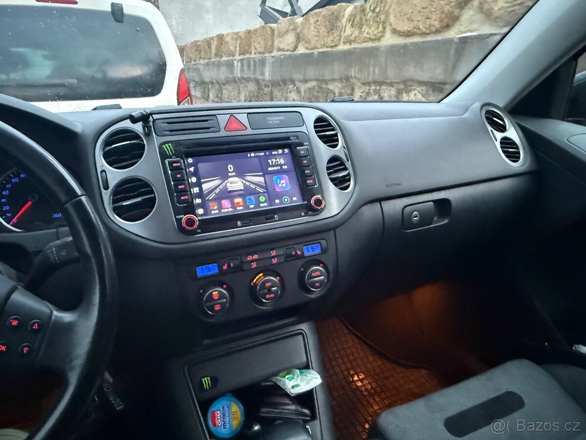 Volkswagen Tiguan - 6