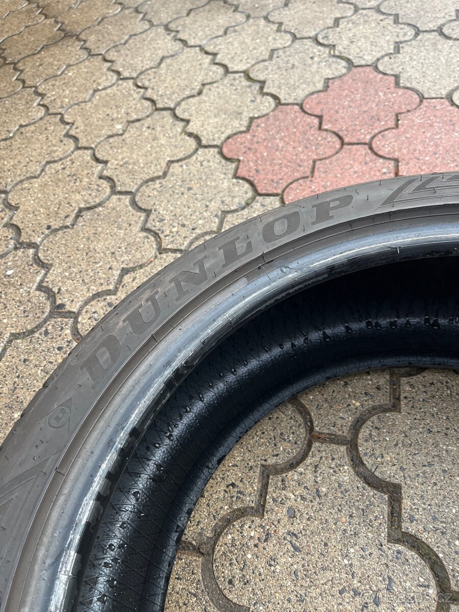 Letní pneu 235/45/20 - 6