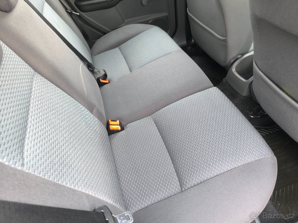Ford Focus, BEZ KOROZE,VÝBAVA,150KM,SERVIS - 6