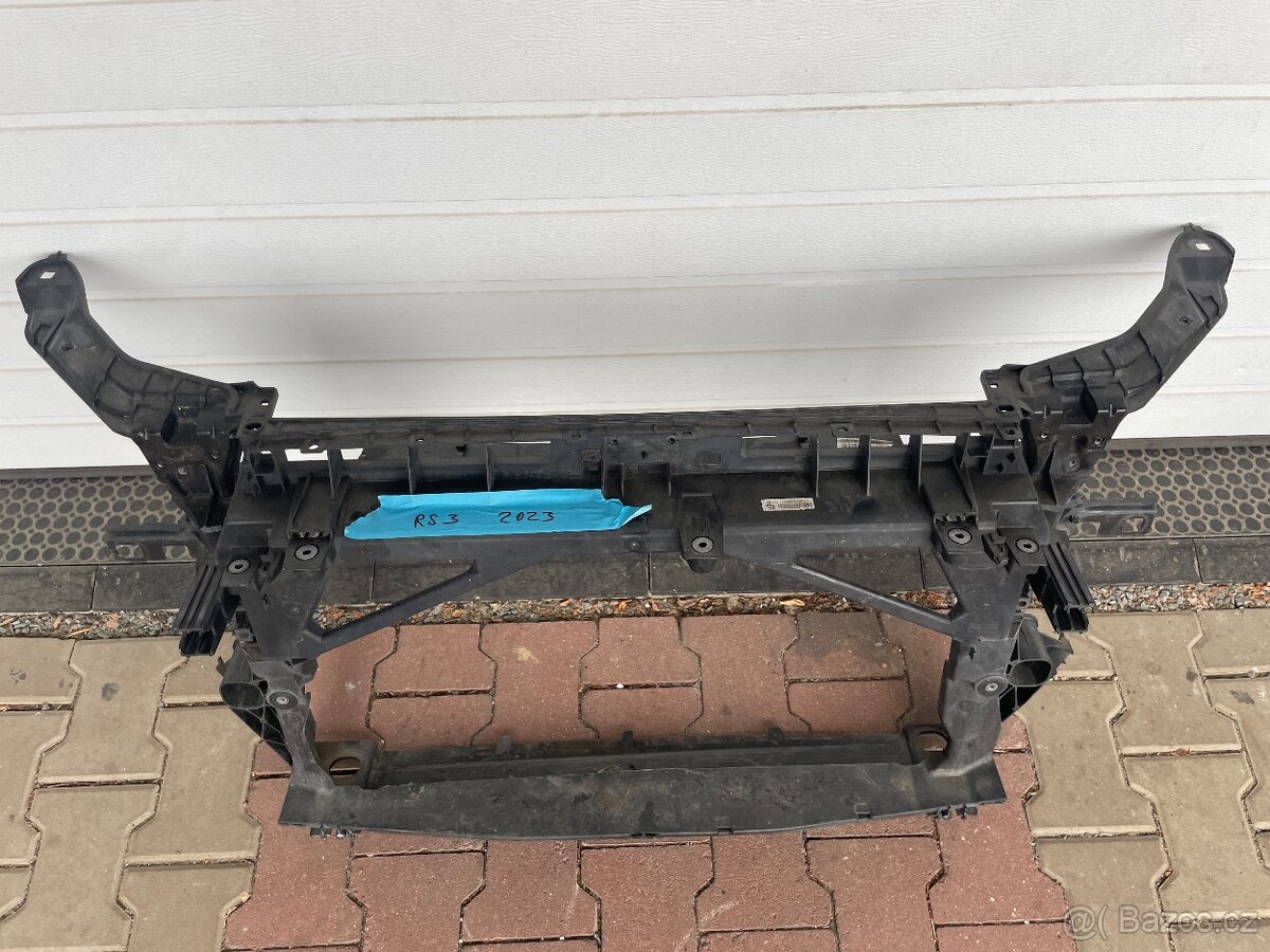 Audi RS3 rok 2023 dily na predek - 6