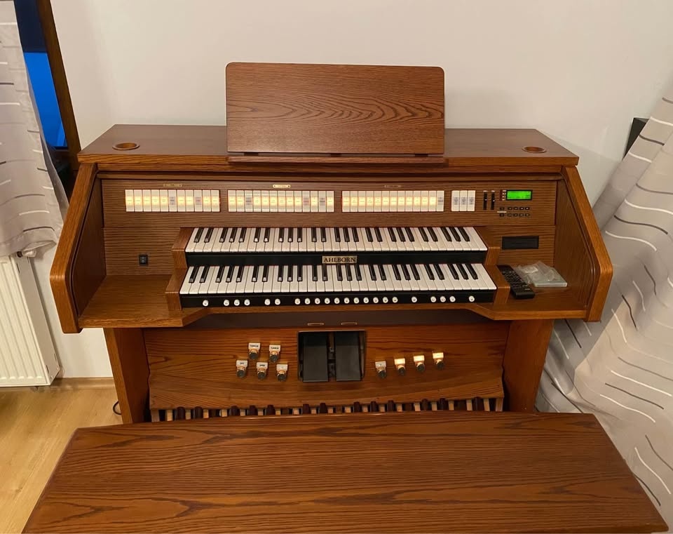 Dřevěné varhany AHLBORN (elektrické) - 6