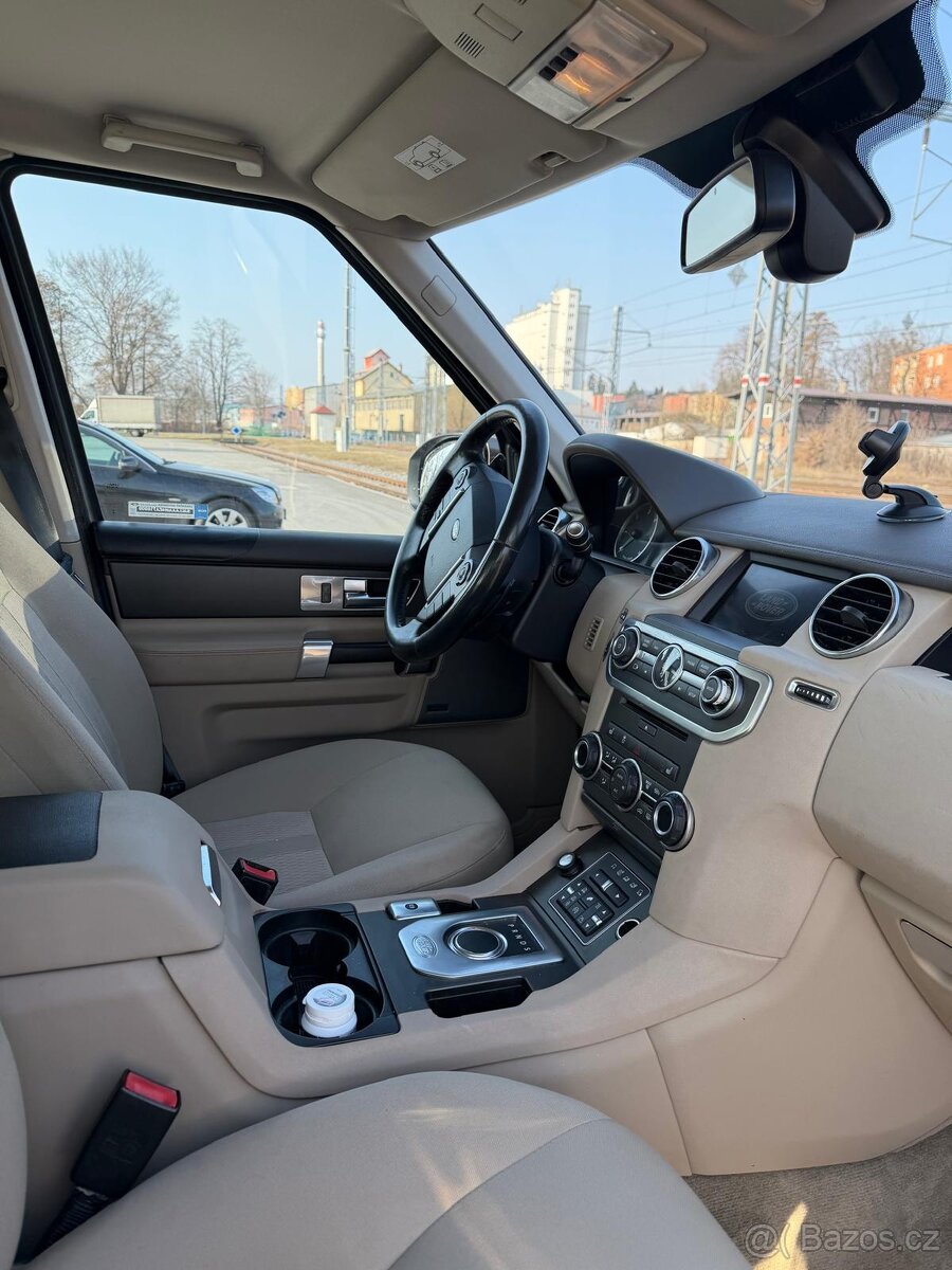 Land Rover Discovery 4 - 6