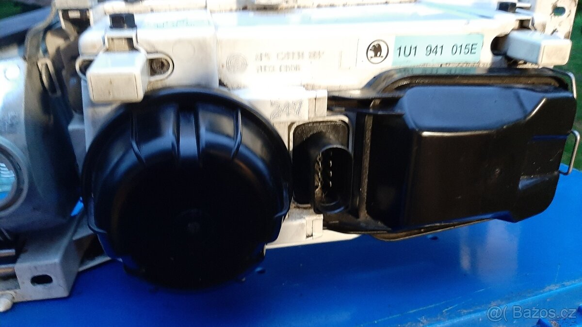 Škoda Octavia l levé světlo - 6