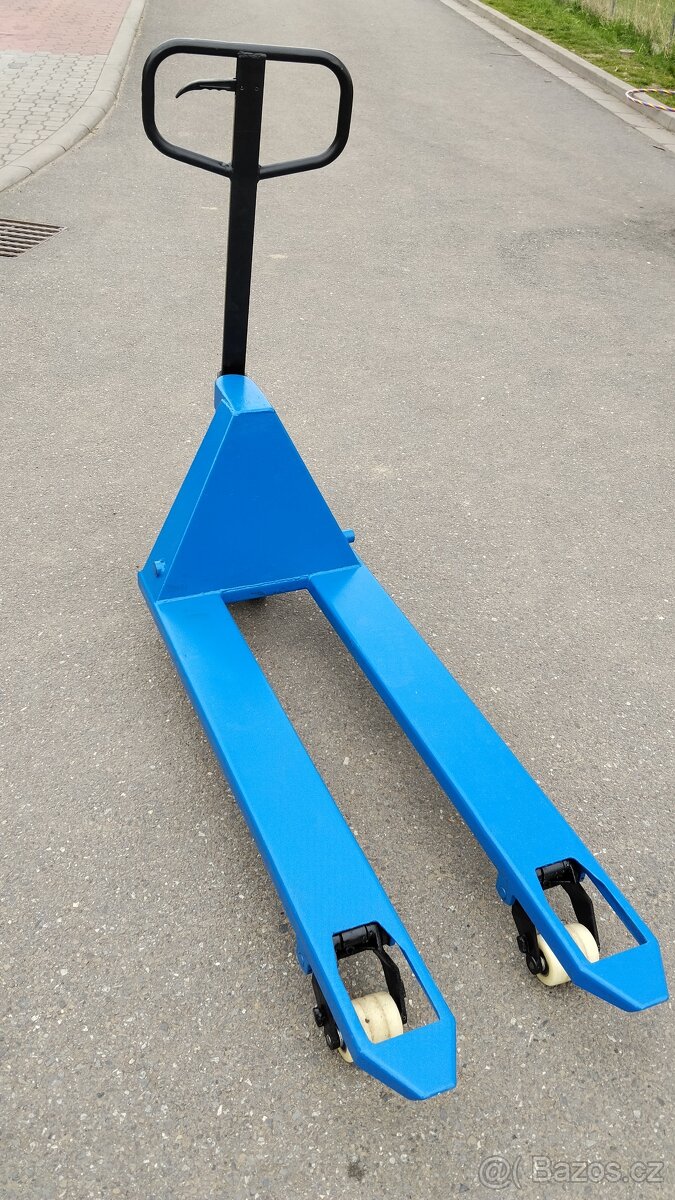 Prodám repasovaný paletový vozík - 6