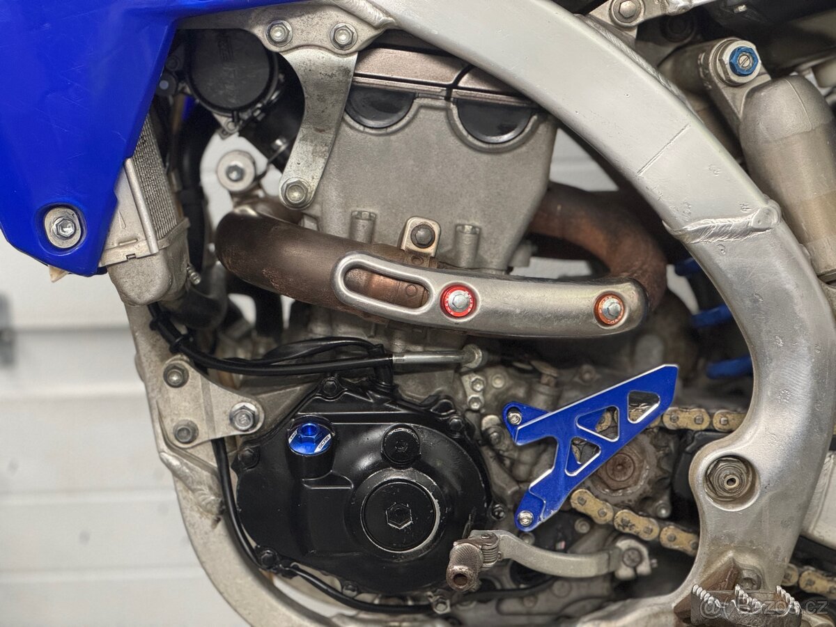 YAMAHA YZF 450 - 6